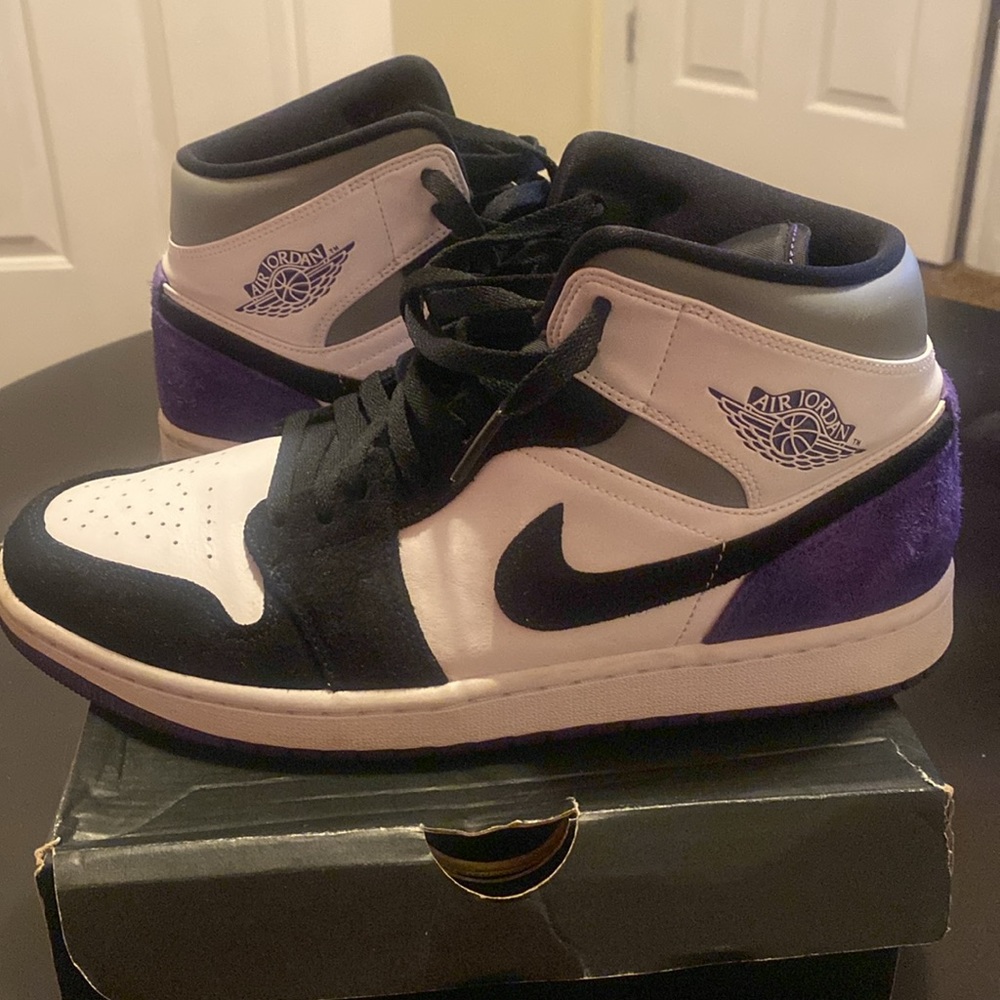 Air Jordan 1 Mid SE